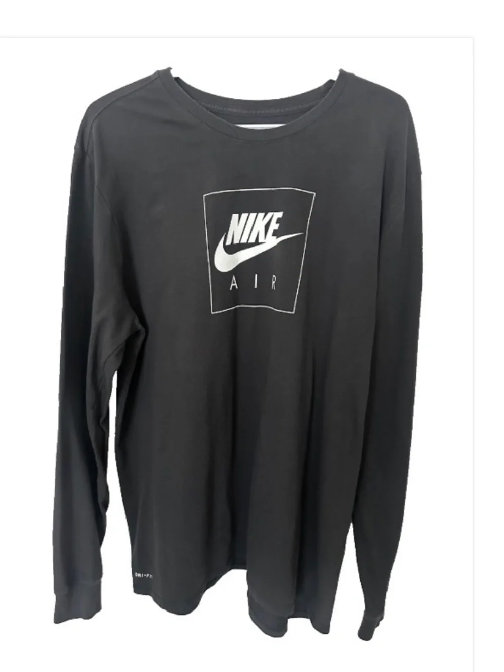 Nike AIR Big Men’s XXL Athletic Cut Dri-Fit Technology Long Sleeve Gray TShirt